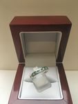 18 CARAT WHITE GOLD BAND EMERALD AND DIAMOND KEYR1919