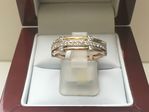 18 CARAT YELLOW GOLD DIAMOND RING 31POINTS NBL