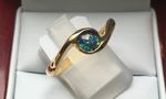 9 CARAT YELLOW GOLD BEZEL SET TRIPLET OPAL DDDJ966