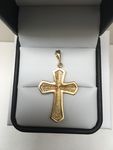 AG 9 CARAT YELLOW GOLD FACETED CROSS 