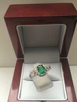 SOLID 18 CARAT NATURAL EMERALD AND DIAMOND RING STANR15507