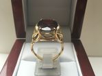 SOLID 9 CARAT YELLOW GOLD GARNET RING DDR813